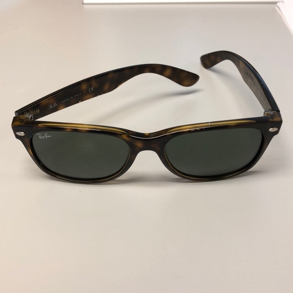 Ray-Ban New Wayfarer sunglasses - Picture 3 of 3